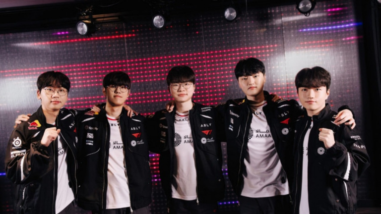 T1 beat Dplus KIA 2-0 in the LCK Legend Group